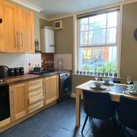 Spacious 2-Bed Flat With Garden, 3 Minutes Walk From Oval Tube Station London Eksteriør billede