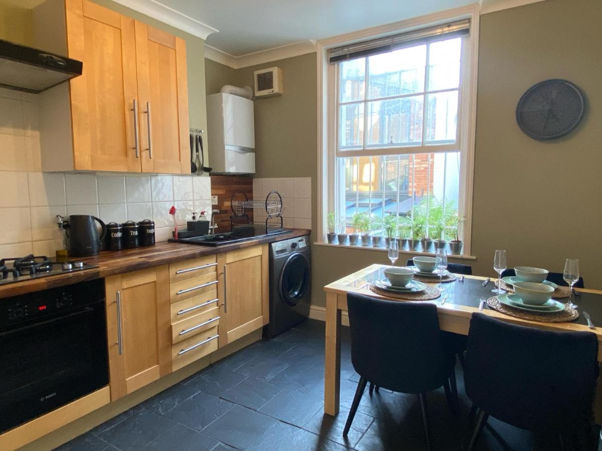 Spacious 2-Bed Flat With Garden, 3 Minutes Walk From Oval Tube Station London Eksteriør billede